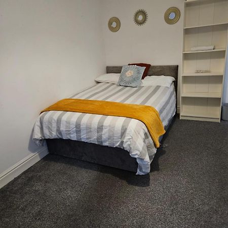 Double Room Close To Headingley Stadium リーズ エクステリア 写真