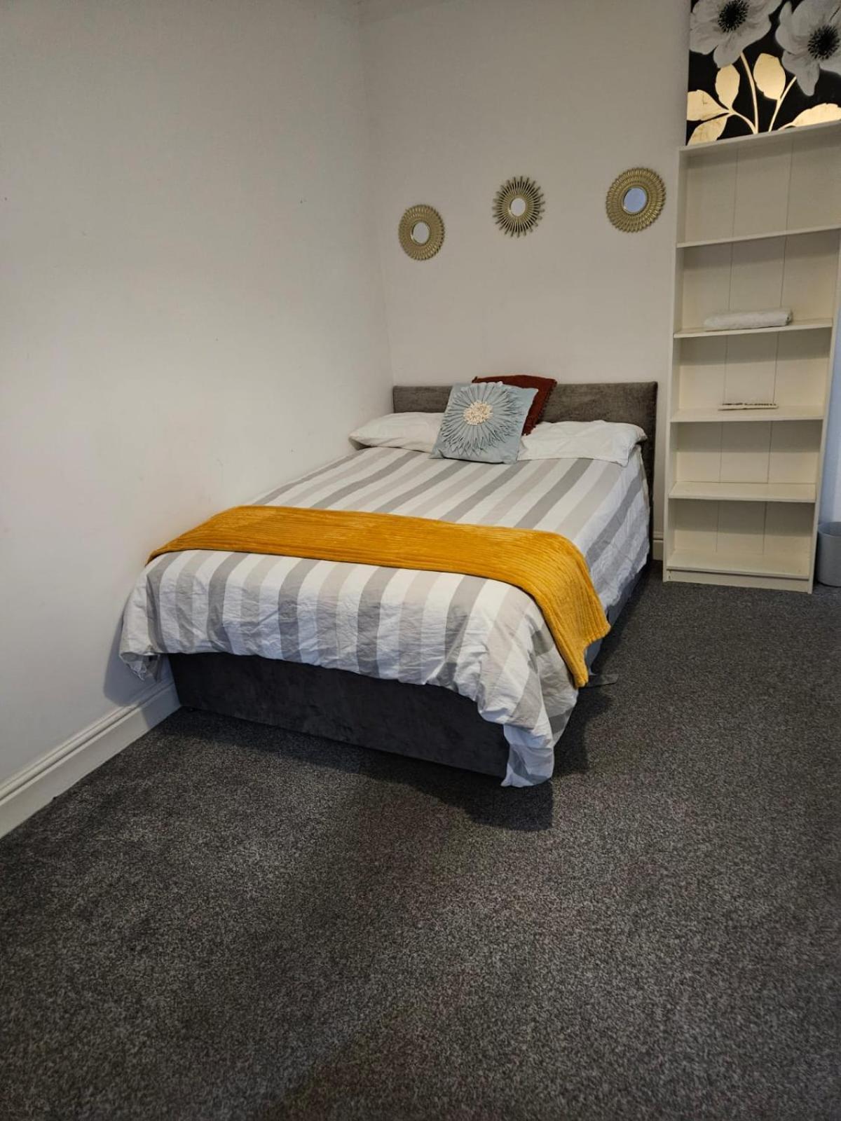 Double Room Close To Headingley Stadium リーズ エクステリア 写真